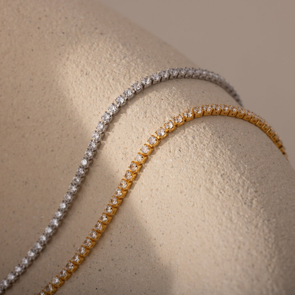 Necklace with Sparkling Crystals