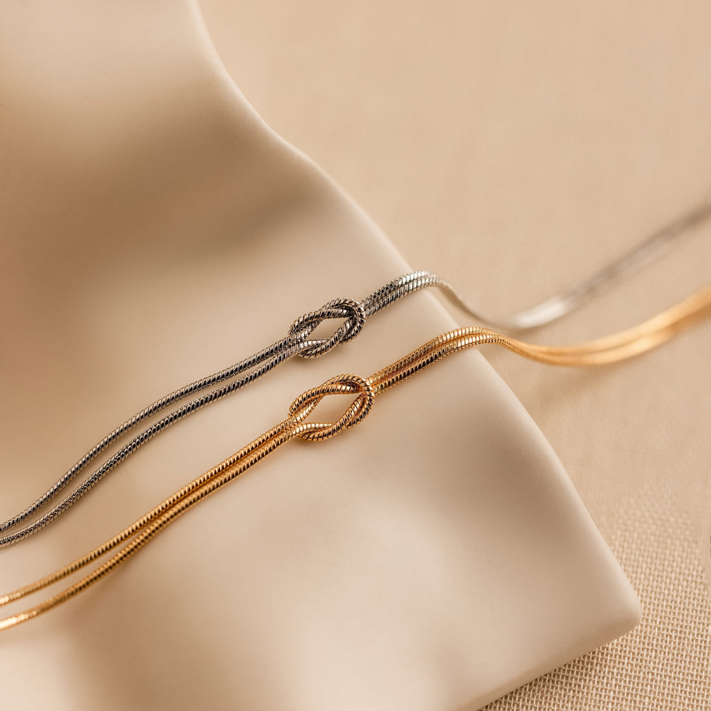 Léa Knot Bracelet