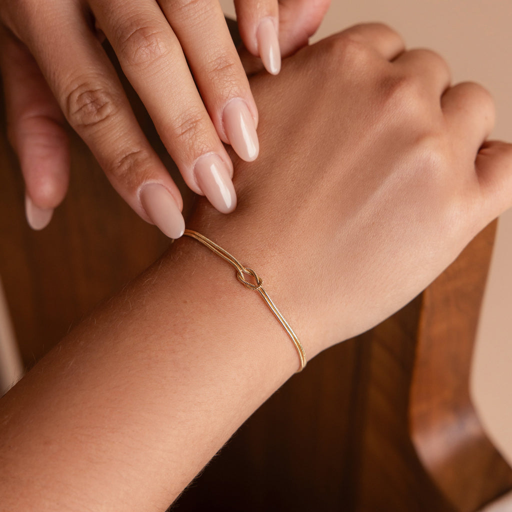 Léa Knot Bracelet