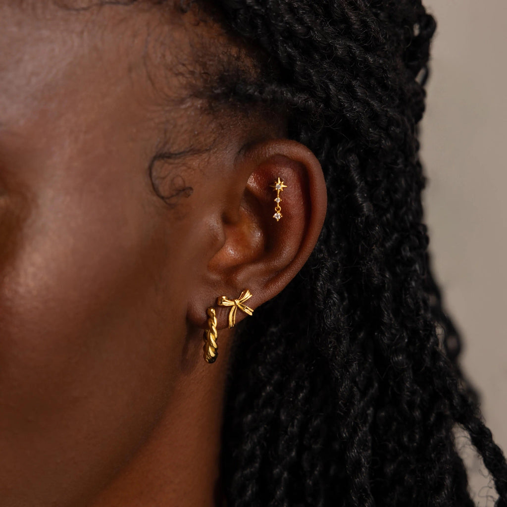 Delicate bow earrings