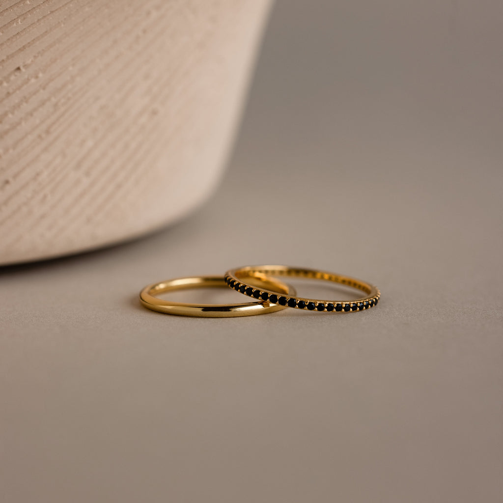 Set of rings with meaningful colors