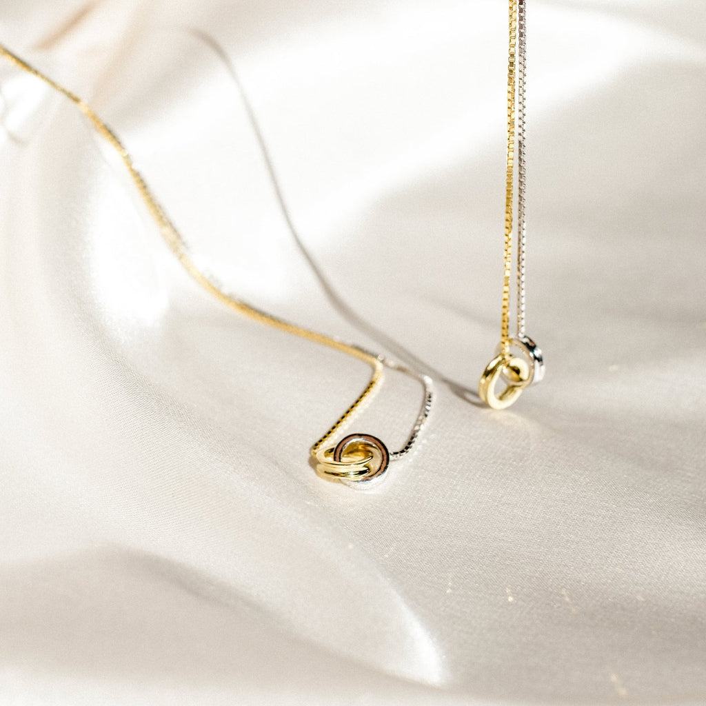 Connecting Necklace