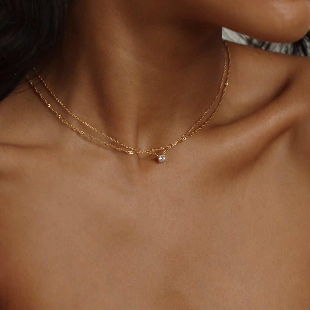 Iris delicate necklace
