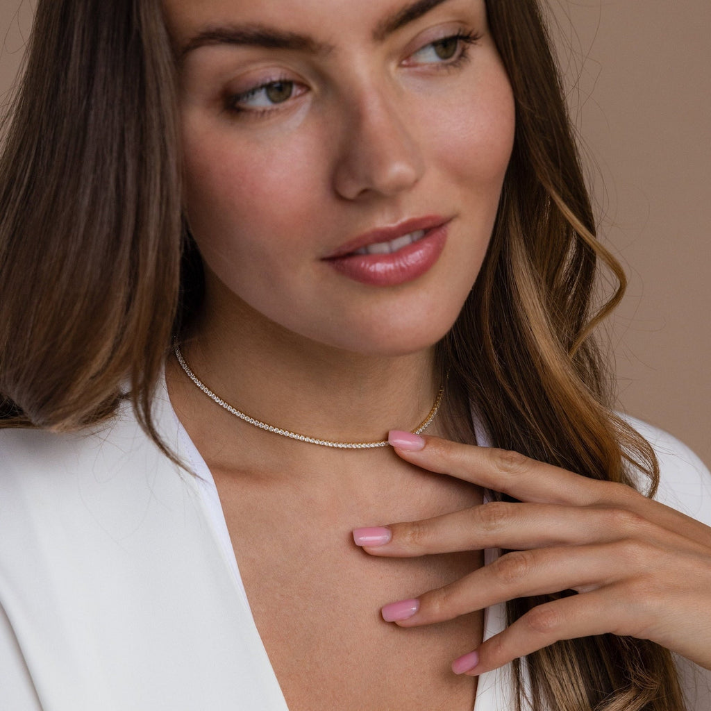 Necklace with Sparkling Crystals