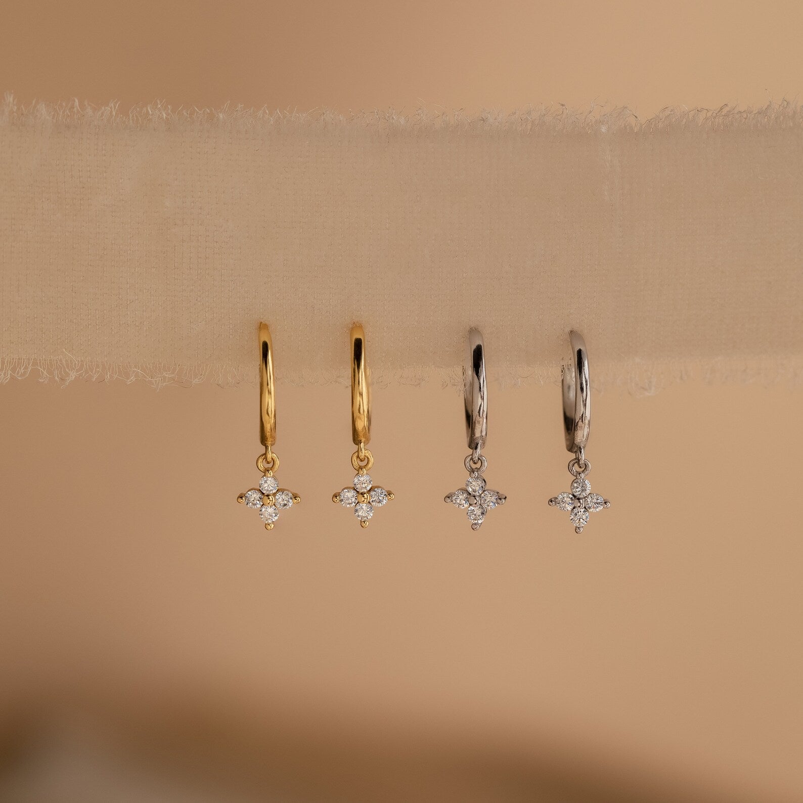 Sparkling flower earring