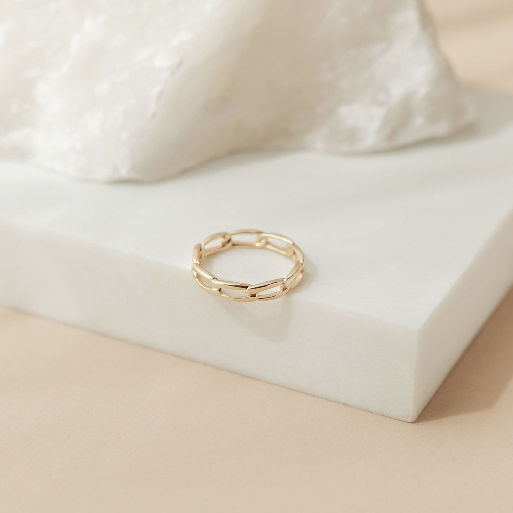 Elisa Ring