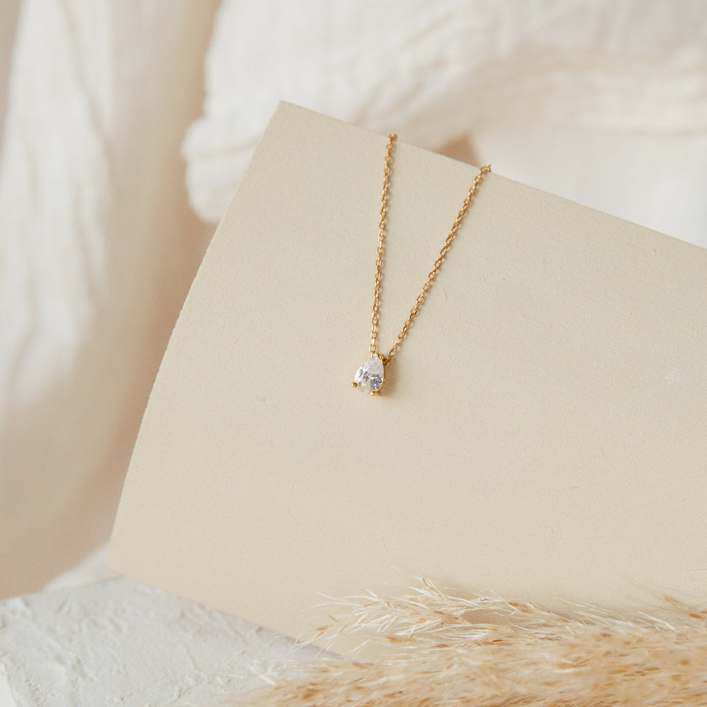 Élise diamond necklace