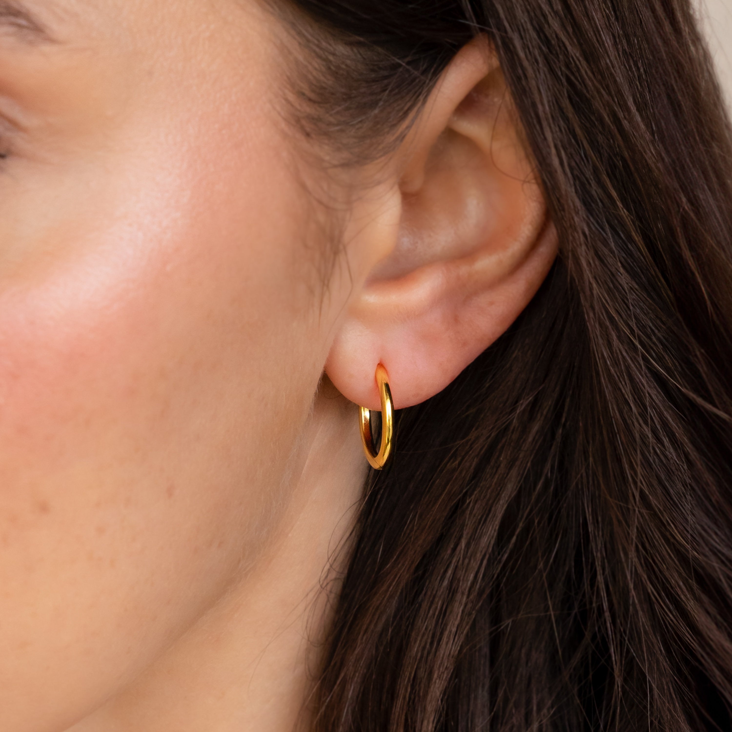 Set of hoop earrings