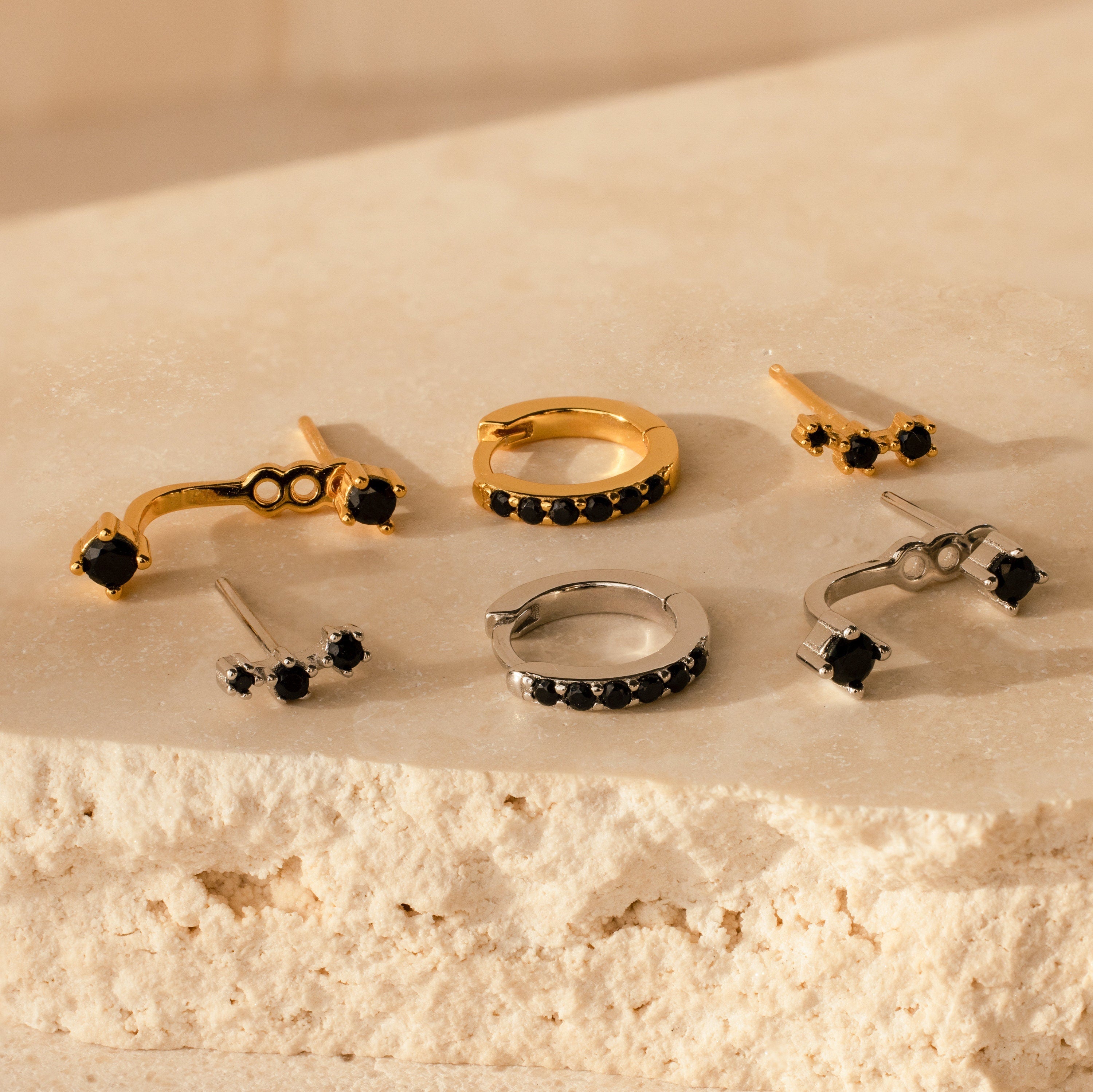 Charm Noir earring set