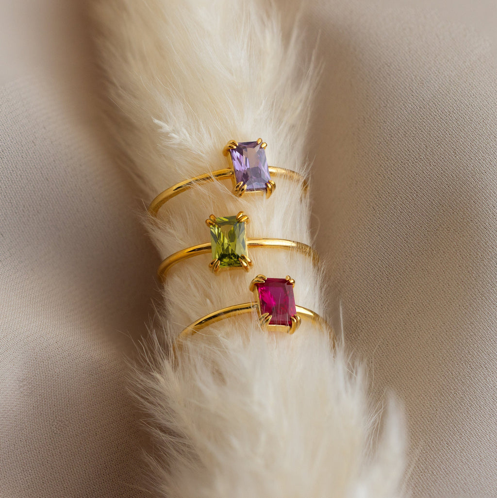 Ring with birthstone Ayla