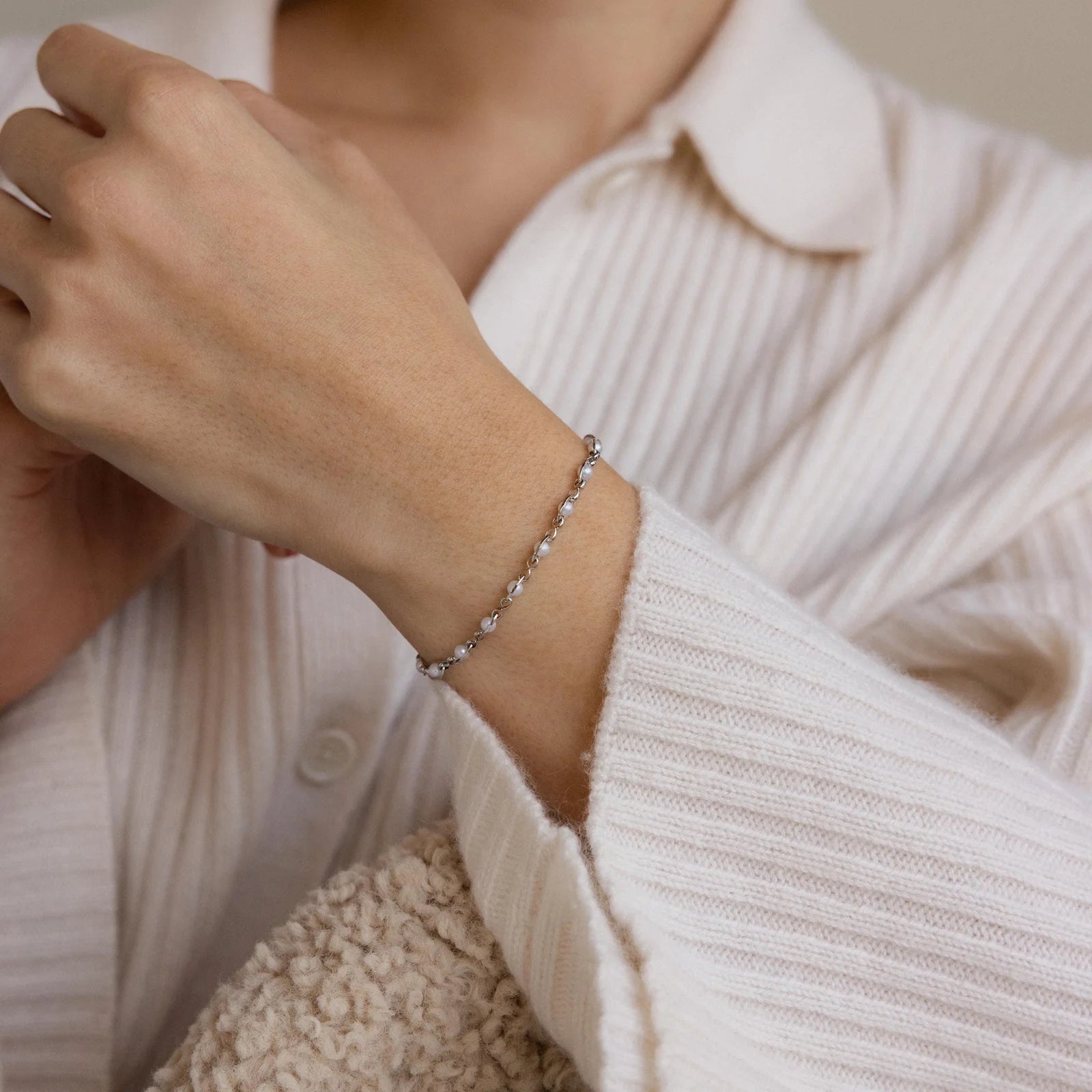 Una Bracelet with Pearls