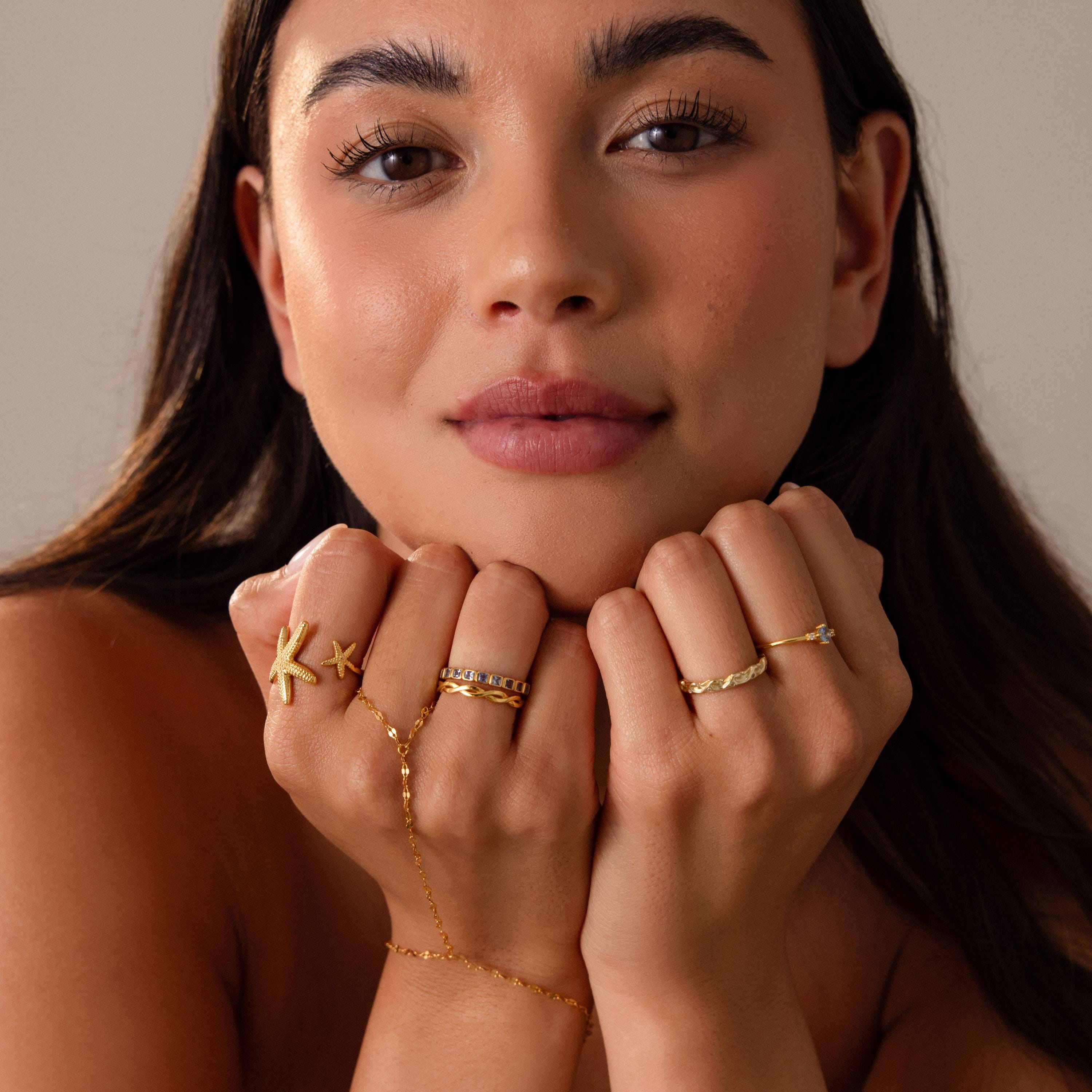 Stella adjustable ring